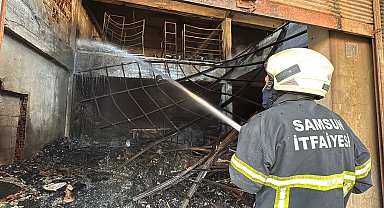 Mobilya fabrikasında çıkan yangın, 3 saatte kontrol altına alındı