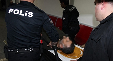 Park yeri kavgasında 1'i polis 3 kişi yaralandı