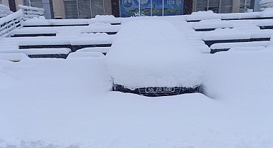 Samsun'a mevisimin ilk karı yağdı
