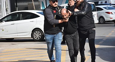 Seferihisar'da 3 polis memurunun yaralandığı olayın şüphelileri adliyede