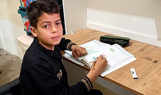 12 yaşındaki Suriyeli Mansur, ülkesine dönüp polis olmak istiyor