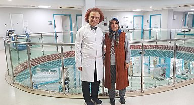 15 yıl çektiği boyun ağrısının nedeni, nadir görülen kemik uzaması çıktı