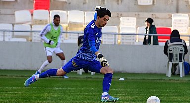Altay'da genç kaleci Ulaş Hasan gururlu