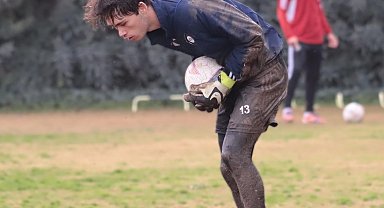 Altay'da gözler 19 yaşındaki kaleci Ulaş'ta