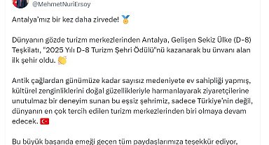 Antalya'ya D-8 Turizm Şehri Ödülü