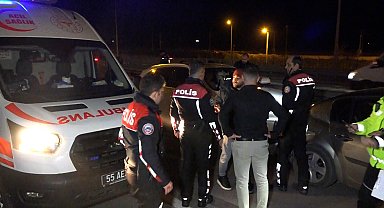 Arkadaşını evinde öldürdü, kaçarken seyir halindeki otomobilde intihar etti