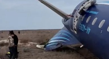 Azerbaycan Hava Yolları'na ait yolcu uçağı Kazakistan'da düştü: 25 kişi kurtuldu