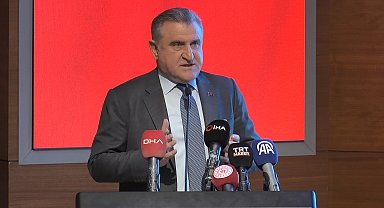 Bakan Bak: Öğrenci toplulukları için 120 milyon TL bütçe ayırdık