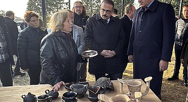 Bakan Ersoy: Gözümüzün önünde insanlık tarihinin en acı olayları yaşanıyor