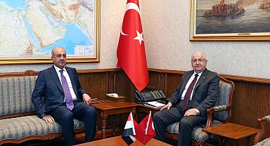 Bakan Güler, Irak Savunma Bakanı ile bir araya geldi