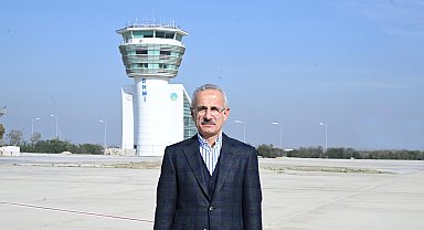 Bakan Uraloğlu: İstanbul Havalimanı 1352 uçuş ile Avrupa'nın en yoğun havalimanı