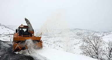 Bingöl'de 191 köy yolu kardan ulaşıma kapandı