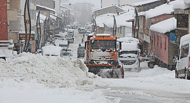 Bingöl'de 191 köy yolu kardan ulaşıma kapandı