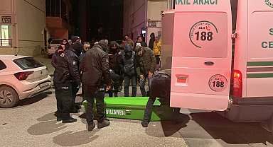 Borç- alacak nedeniyle tartıştığı kardeşini tabancayla öldürdü, annesini poşetle boğdu