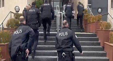 Bursa Adliyesi'ndeki silahlı saldırı ile ilgili gözaltına alınan 10 sanık adliyede