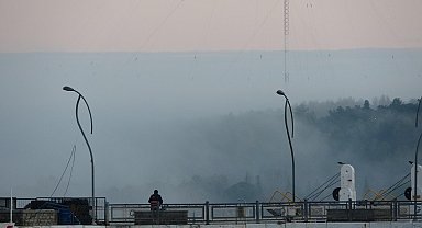 Çanakkale Boğazı'nda gemi trafiği sis nedeniyle askıya alındı