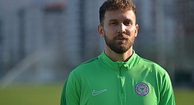 Çaykur Rizesporlu Çetin: Yeni yılda galibiyetle camiamızı mutlu etmek istiyoruz
