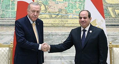 Cumhurbaşkanı Erdoğan, Mısır Cumhurbaşkanı es-Sisi ile görüştü