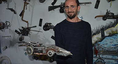 Demir doğramacı, hurda malzemelerden heykel ve maket yapıyor