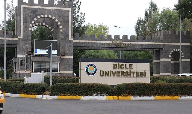 Doçent irtikap suçundan tutuklandı