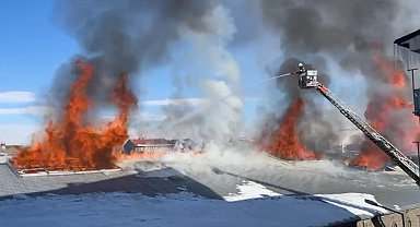 Erzurum'da tarihi Taşambarlar'da yangın