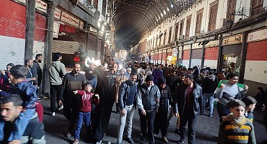 Esad gitti, Şam'da sokaklar hareketlendi