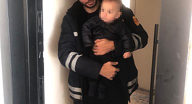 Evde mahsur kalan Ayaz bebek kurtarıldı