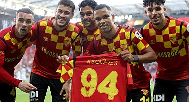 Göztepe evinde geleneği bozmadı