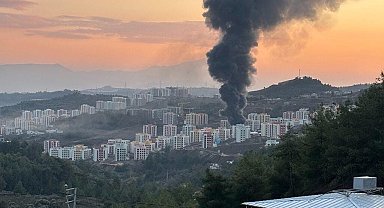 Hatay'da şantiye yatakhanesinde yangın