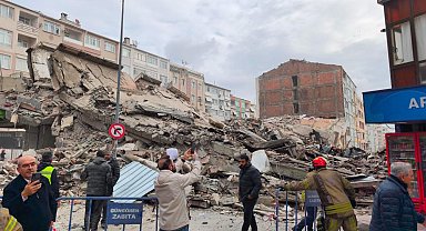 İstanbul - Güngören'de bina çöktü -1