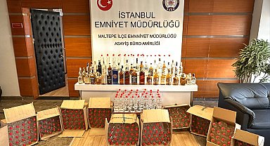 İstanbul - İstanbul'da kaçak sigara ve sahte içki operasyonu: 4 gözaltı
