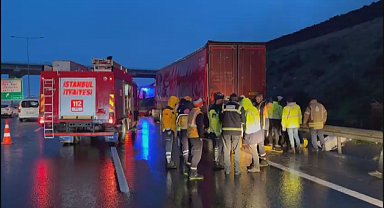 İstanbul - Kuzey Marmara Otoyolu'nda otomobil, emniyet şeridinde duran TIR'a çarptı: 1 ölü