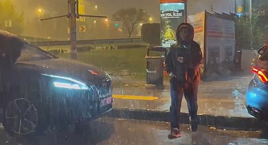 İstanbul – Maltepe'de yağmur suyu mazgalları tıkandı; yollar suyla doldu
