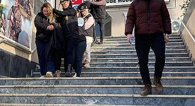 İstanbul- Ucuza ev vaadiyle dolandırıcılık yaptıkları iddia edilen 4 şüpheli yakalandı