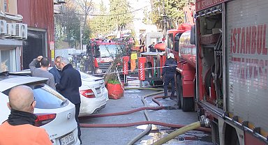 İstanbul- Zeytinburnu Matbaacılar Sitesinin yük asansörü alev alev yandı