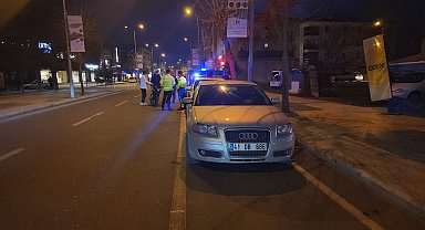 İşten çıkarılınca patronunu 14 bıçak darbesiyle öldürdü