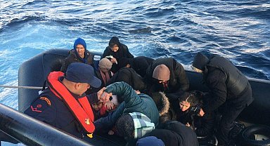İzmir'de 76 kaçak göçmen yakalandı