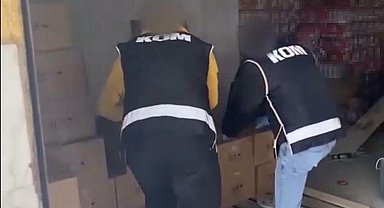 İzmir'de etil alkol ve gümrük kaçağı cinsel içerikli ürünler ele geçirildi