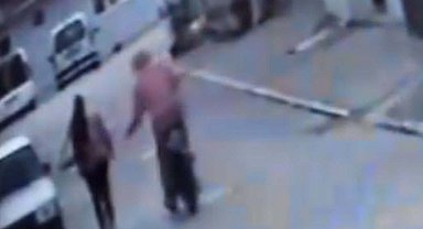 İzmir'de, kaldırımda yürüyen kadını taciz eden bisikletli tutuklandı
