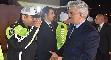 Kırıkkale Valisi Makas, yılbaşında görevli personeli ziyaret etti