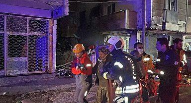 Kocaeli'de 4 katlı binada doğal gaz kaynaklı patlama; 13 yaralı