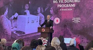 Kurtulmuş: TBMM'de kadın temsilinin artırılması için mücadele etmeliyiz