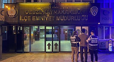 Kutlama yapan Suriyelilere tepki gösterdi, gözaltına alındı