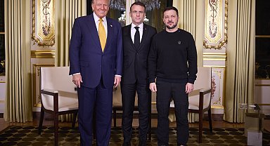 Macron, Zelenskiy ve Trump, Paris'te bir araya geldi