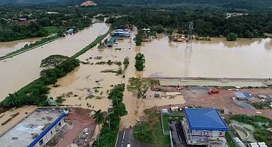 Malezya'da sel: 150 binden fazla kişi tahliye edildi