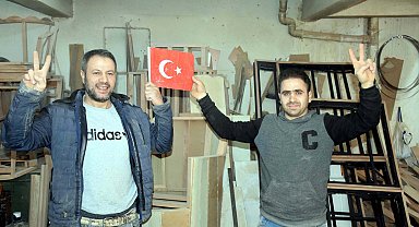 Marangoz olan ortaklar, Suriye'ye dönmek için gün sayıyor