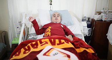 Nadir kanser türüne yakalanan Devrim, iyileşip çok sevdiği hayvanları beslemek istiyor