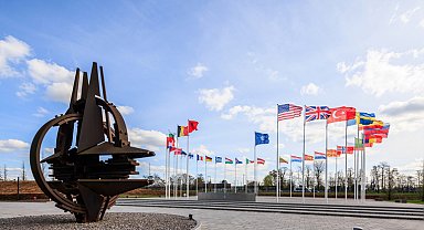NATO Dışişleri Bakanları Toplantısı Brüksel'de başladı