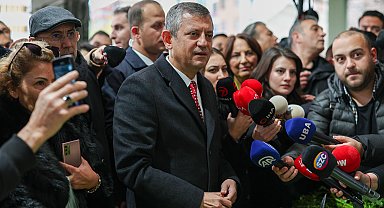 Özgür Özel'den Türk-İş'e 'asgari ücret' ziyareti