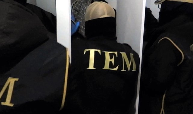 PKK'lı teröristleri tedavi ettiği iddia edilen 3 doktora gözaltı